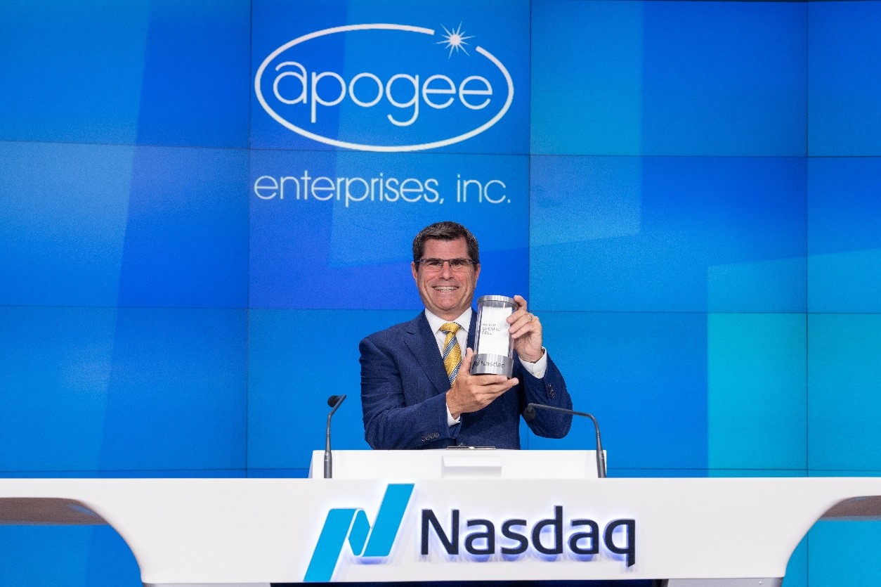 Nasdaq Bell ring